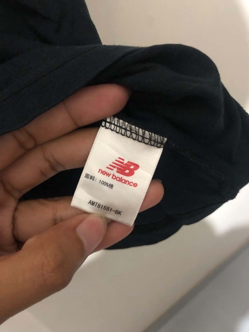 New Balance Biglogo Shirt (Category: Tshirts & Polo Shirts ) located in Pasig City. Submitted by geloangelo17550 (Listing ID 1465155137, Image 3). Description: Authentic Excellent condition No issue.