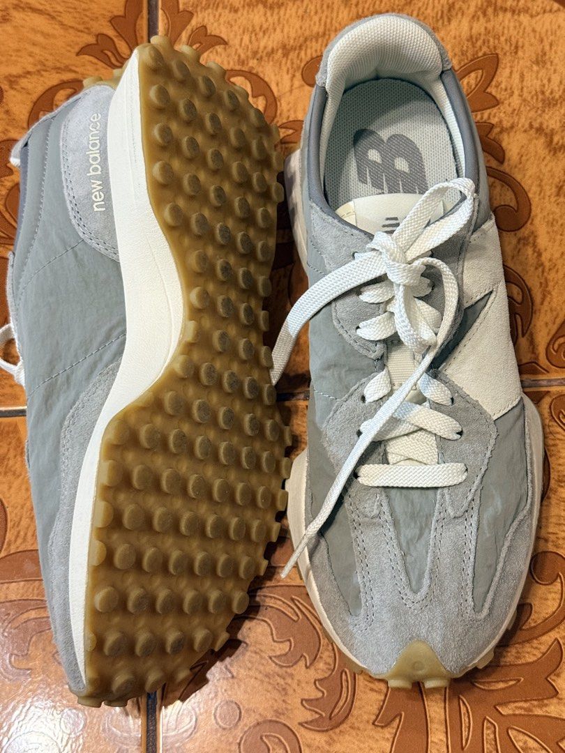 NEW BALANCE Sneakers (Category: Sneakers) located in San Pedro. Submitted by chichingscloset (Listing ID 1465067873, Image 3). Description: Good as new Used 2x only No flaws, No issues Size 7 No box Original bought in Japan.
