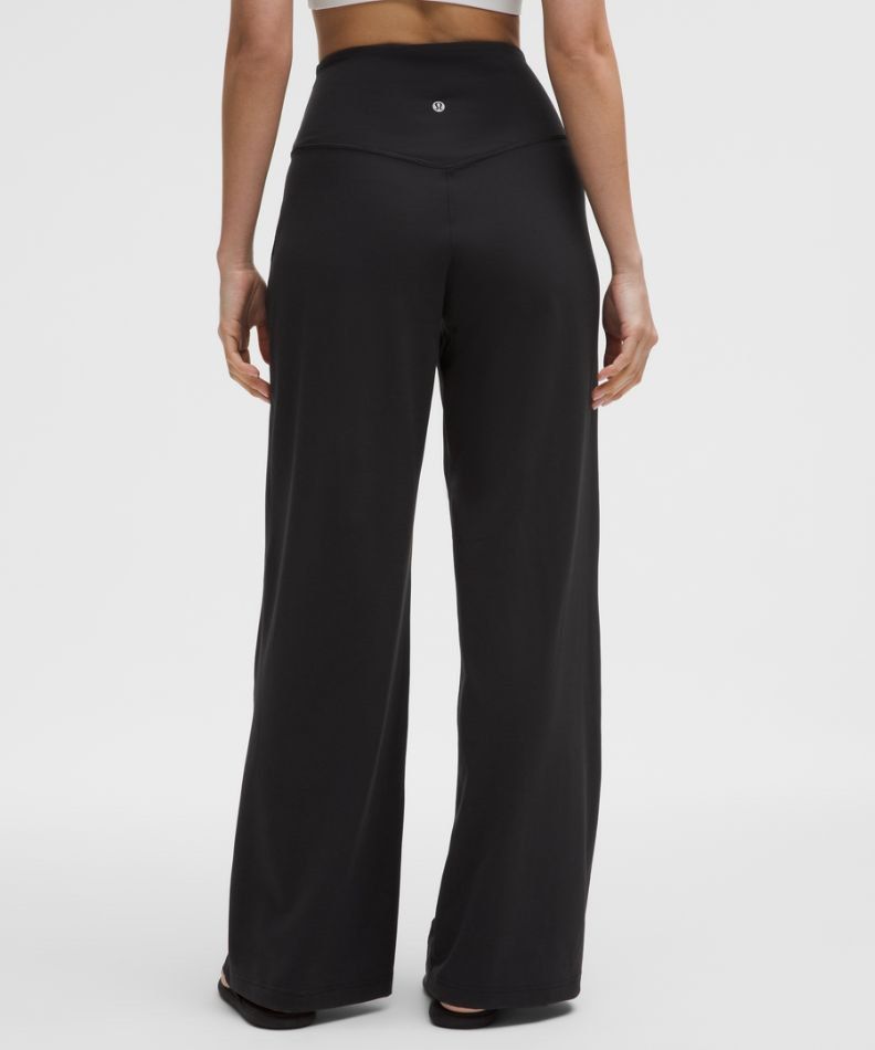 New Release & Rare • Lululemon Palazzo Pants (Category: Activewear) located in Dasmarinas. Submitted by shoppingaccount__ (Listing ID 1465098676, Image 3). Description: 9k original price all time fave pants! super hirap humanap ng size nito ( ordered via pasabuy from canada js to secure a smaller size of this ) square dot 4 .