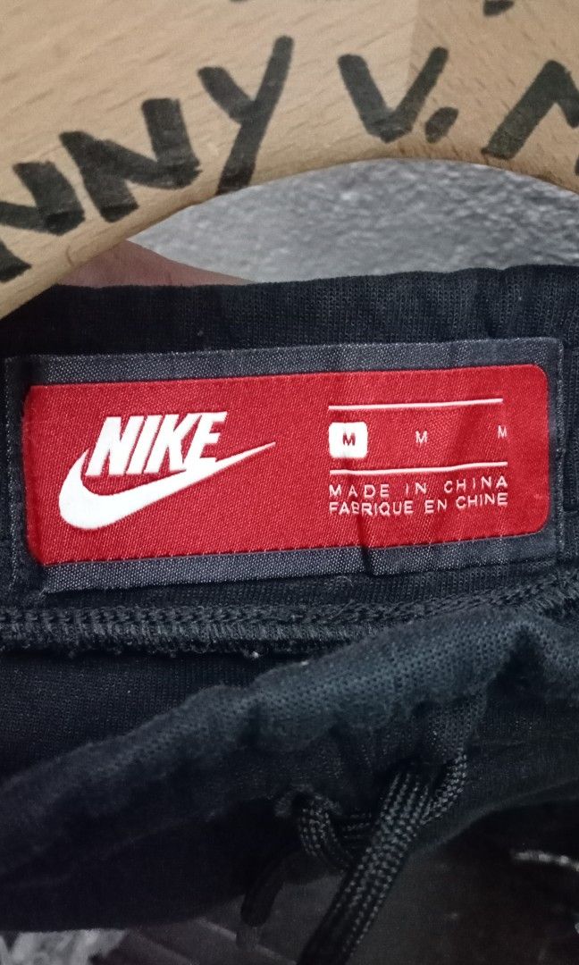 Nike (Category: Babies & Kids Fashion) located in Naga. Submitted by aboy1234245 (Listing ID 1465034074, Image 3). Description: Nike Excellent W28-31-L16.