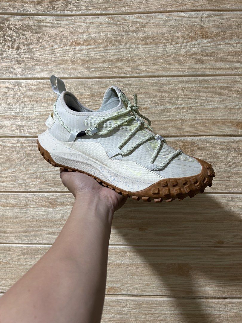 Nike ACG Mountain Fly Low GTX SE (Category: Sneakers) located in Butuan. Submitted by selected.kicks (Listing ID 1462329517, Image 1). Description: Nike ACG MOUNTAIN FLY GTX SE Size 11 | 45 | 28 cm - used pair, no box. - authentic 💯 - excellent condition.