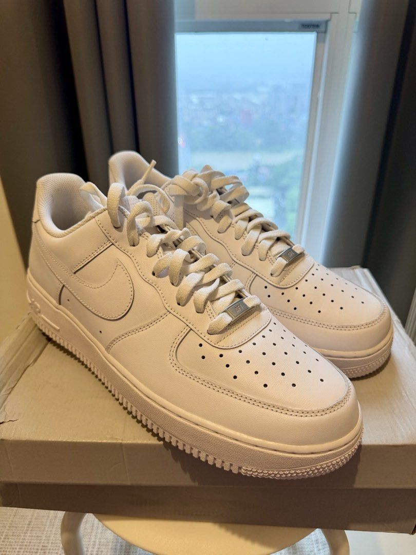 Nike Air Force 1 '07 White Men's US12 (Category: Sneakers) located in Pasig City. Submitted by sephmarrion (Listing ID 1465091304, Image 2). Description: Original Brandnew White/White Men's US12 Price: 5,500 PM if interested *pick-up or meet-up in Ugong, Pasig. shipping can be arrange at buyer's expense.