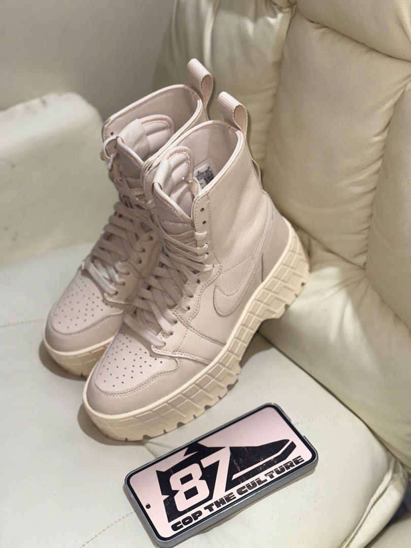 Nike Air Jordan 1 Boots (Category: Sneakers) located in General Santos City (Dadiangas). Submitted by ezzidenedres08 (Listing ID 1465105982, Image 1). Description: Brandnew Air Jordan 1 Boots 8.5US Women 40 Euro Below SRP: 5,495PHP General Santos City📍.