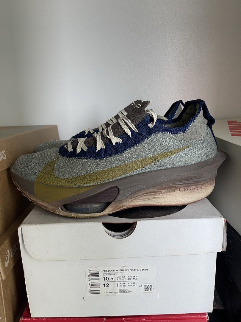 Nike Alpha Fly sz 10.5 (Category: Casual Shoes) located in Bacoor. Submitted by ecarando (Listing ID 1465095668, Image 1). Description: For sale Nike Alphafly Sz10.5 Complete with box and bag Pick up at Landers Arca South Or Ship/Lalamove you shoulder the fees.