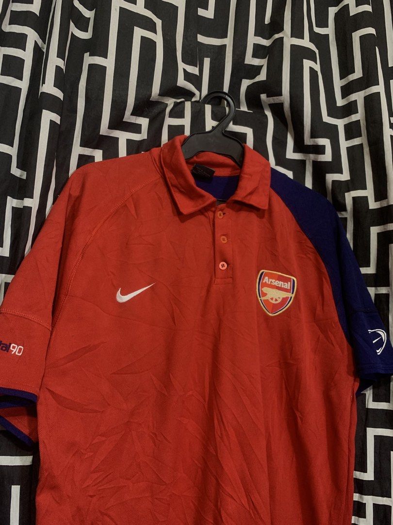 Nike arsenal Jersy (Category: Activewear) located in Manila. Submitted by bibiies2.0xghettothrift (Listing ID 1464969711, Image 2). Description: Mine 750 Details W18 L32 Xl on tag fit to large loc. baclaran parañaque.