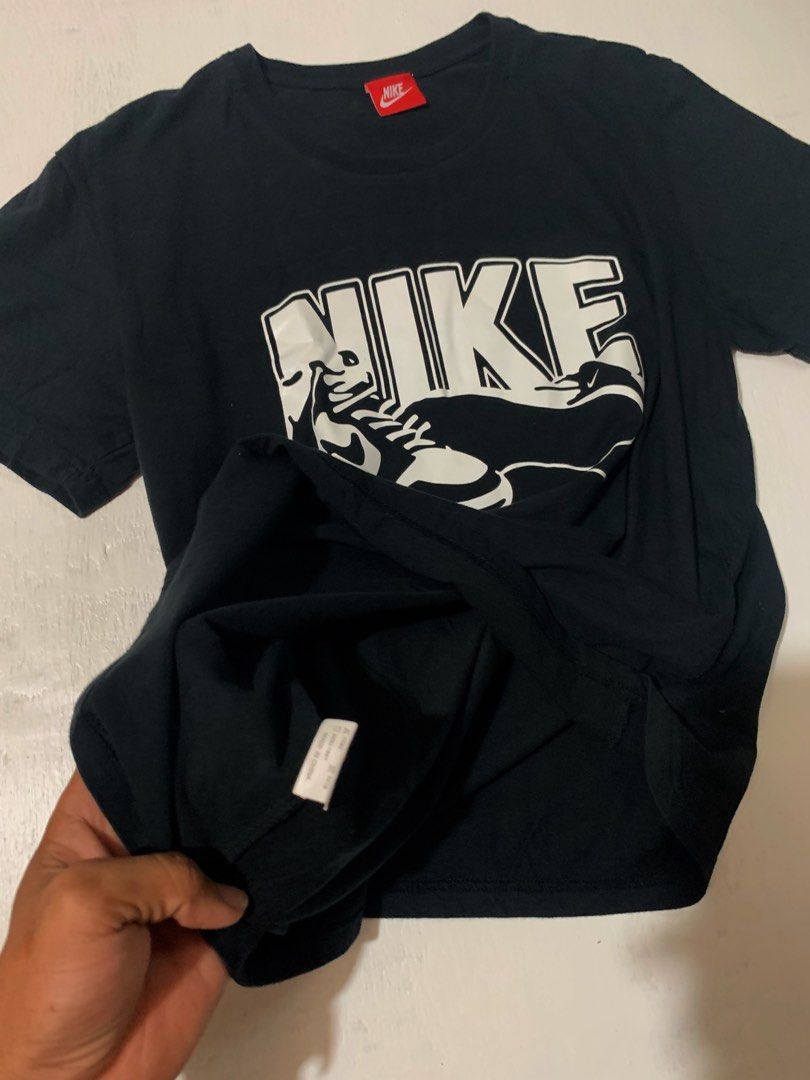Nike Dunk Graphic Tee – Black (Category: Activewear) located in Cabadbaran. Submitted by drip_gallery (Listing ID 1465048982, Image 3). Description: .