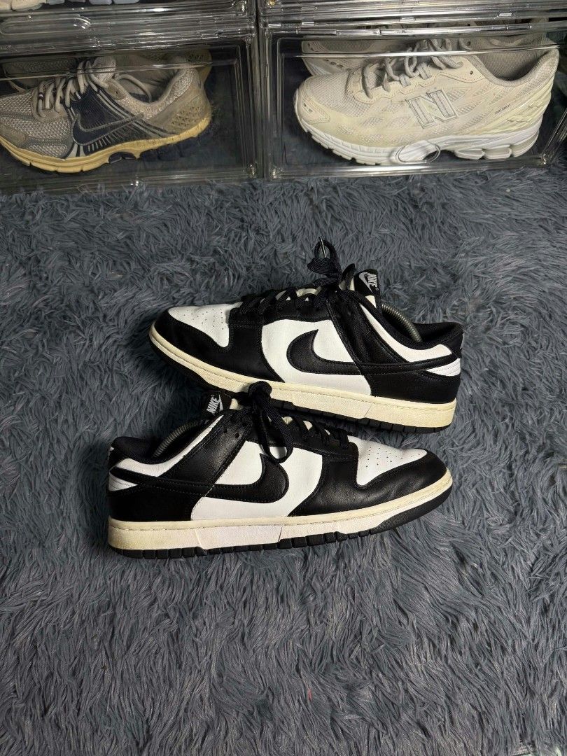 NIKE DUNK LOW PANDA (Category: Sneakers) located in Candelaria. Submitted by worn_gallerie (Listing ID 1465156670, Image 1). Description: NIKE DUNK LOW SIZE 11 US MENS GOOD CONDITION ₱1,499 ONLY.