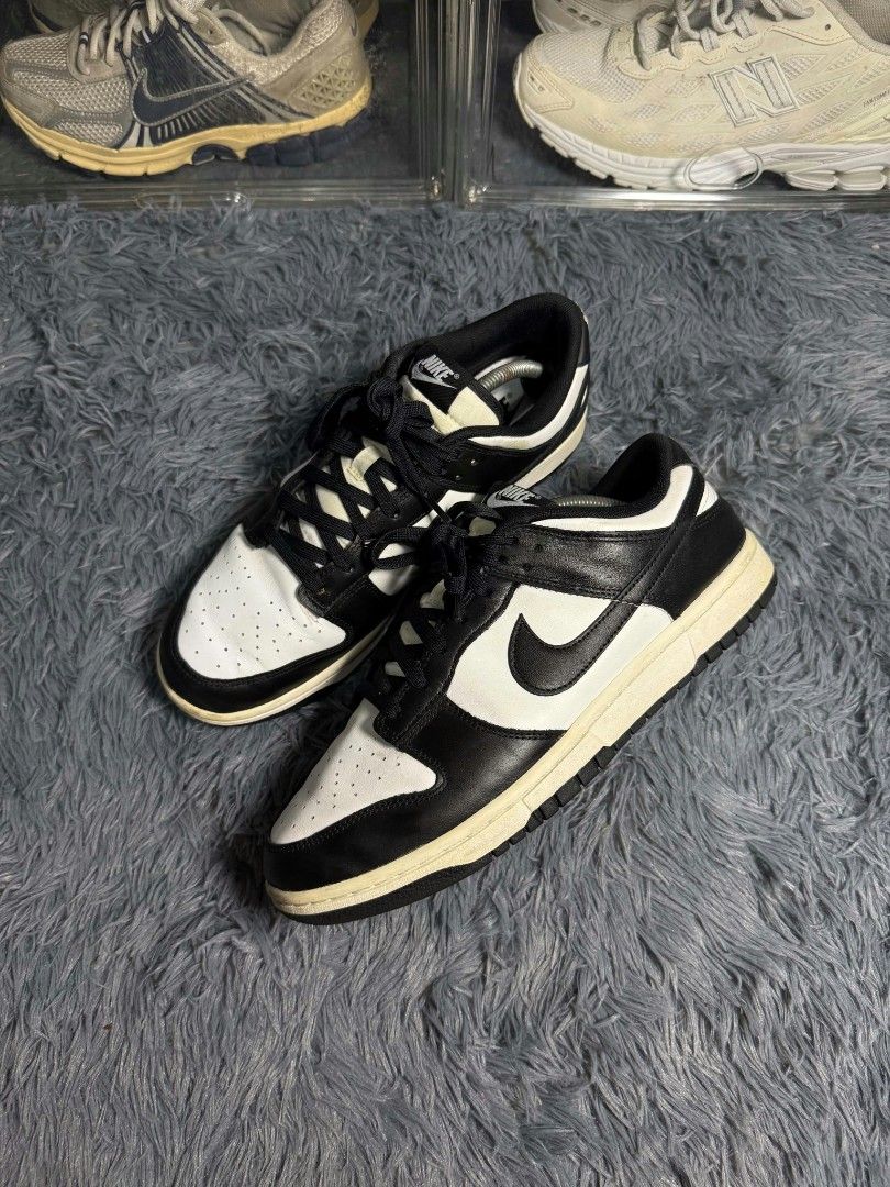 NIKE DUNK LOW PANDA (Category: Sneakers) located in Candelaria. Submitted by worn_gallerie (Listing ID 1465156670, Image 3). Description: NIKE DUNK LOW SIZE 11 US MENS GOOD CONDITION ₱1,499 ONLY.