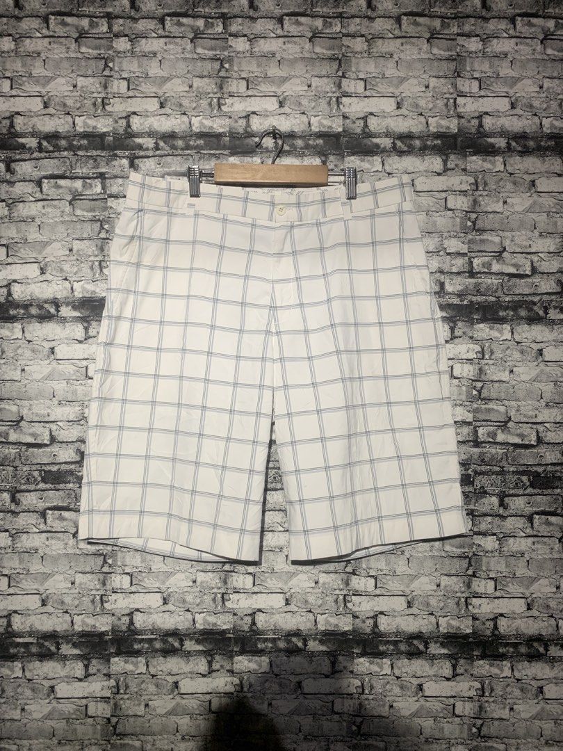 NIKE GOLF SHORT (Category: Shorts) located in Manila. Submitted by marksaban81396 (Listing ID 1465067351, Image 2). Description: NIKE GOLF SHORT WAISTLINE 34-36 Lenght 22 Leg open 12 Excellent condition No issue Price 300 plus sf Dm sa interested .