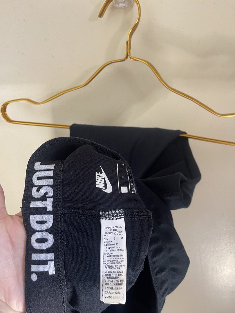 Nike hw leggings L gc60 (Category: Activewear) located in Baguio. Submitted by affordaprice_2600baguio (Listing ID 1465008920, Image 3). Description: .