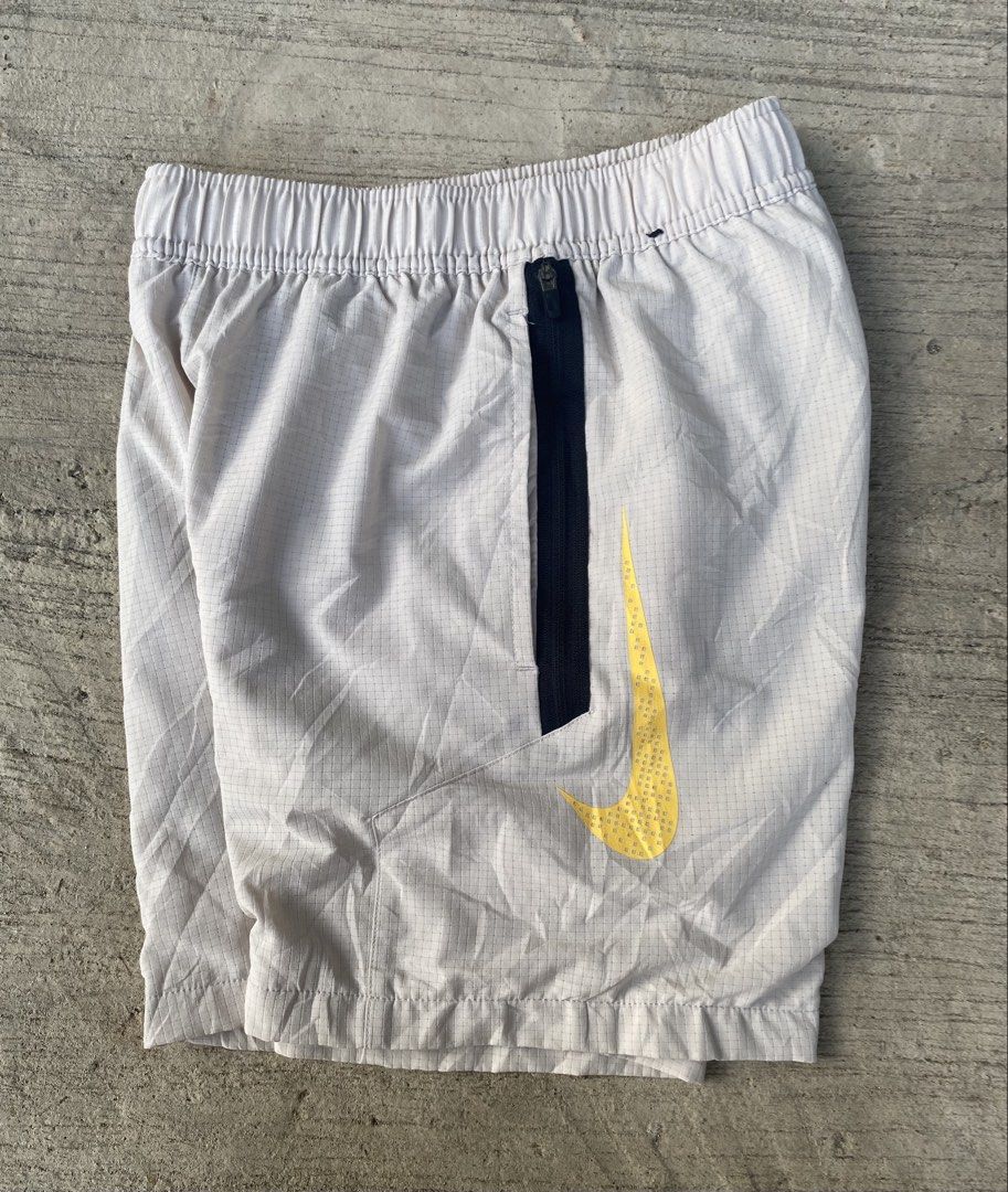 Nike Woven Mesh Shorts (0154) (Category: Babies & Kids Fashion) located in Cebu City. Submitted by czar0518 (Listing ID 1465050335, Image 1). Description: Nike Junior Short Waist 22-26 Length 14 Excellent condition Dm sure buyer.📩.