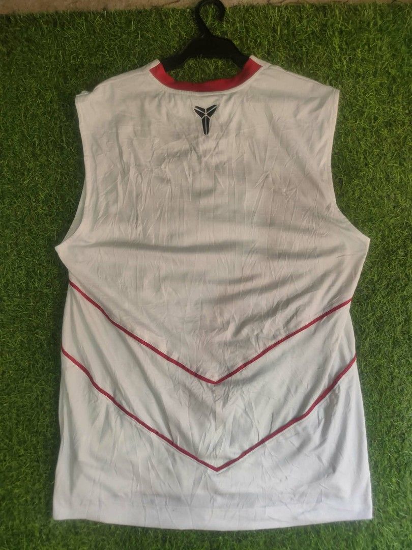 Nike kobe jersey (Category: Activewear) located in Vinzons. Submitted by khasanche43622 (Listing ID 1465108262, Image 2). Description: Almost brandnew condition No issue No stain L-30 W-22.
