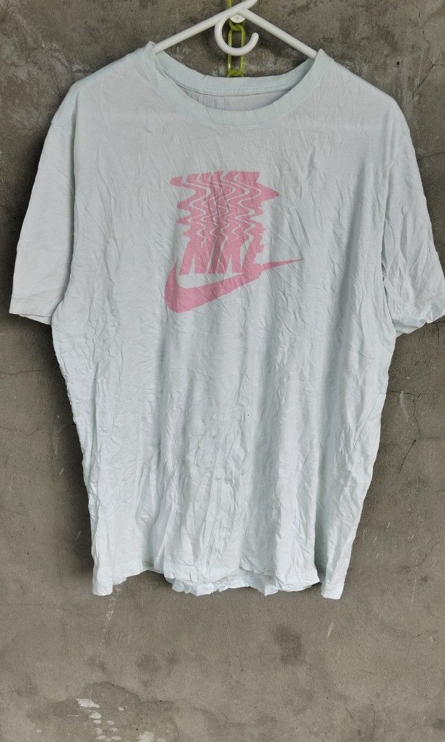 Nike laser print (Category: Tshirts & Polo Shirts ) located in Alaminos. Submitted by jez.18 (Listing ID 1465004930, Image 1). Description: .