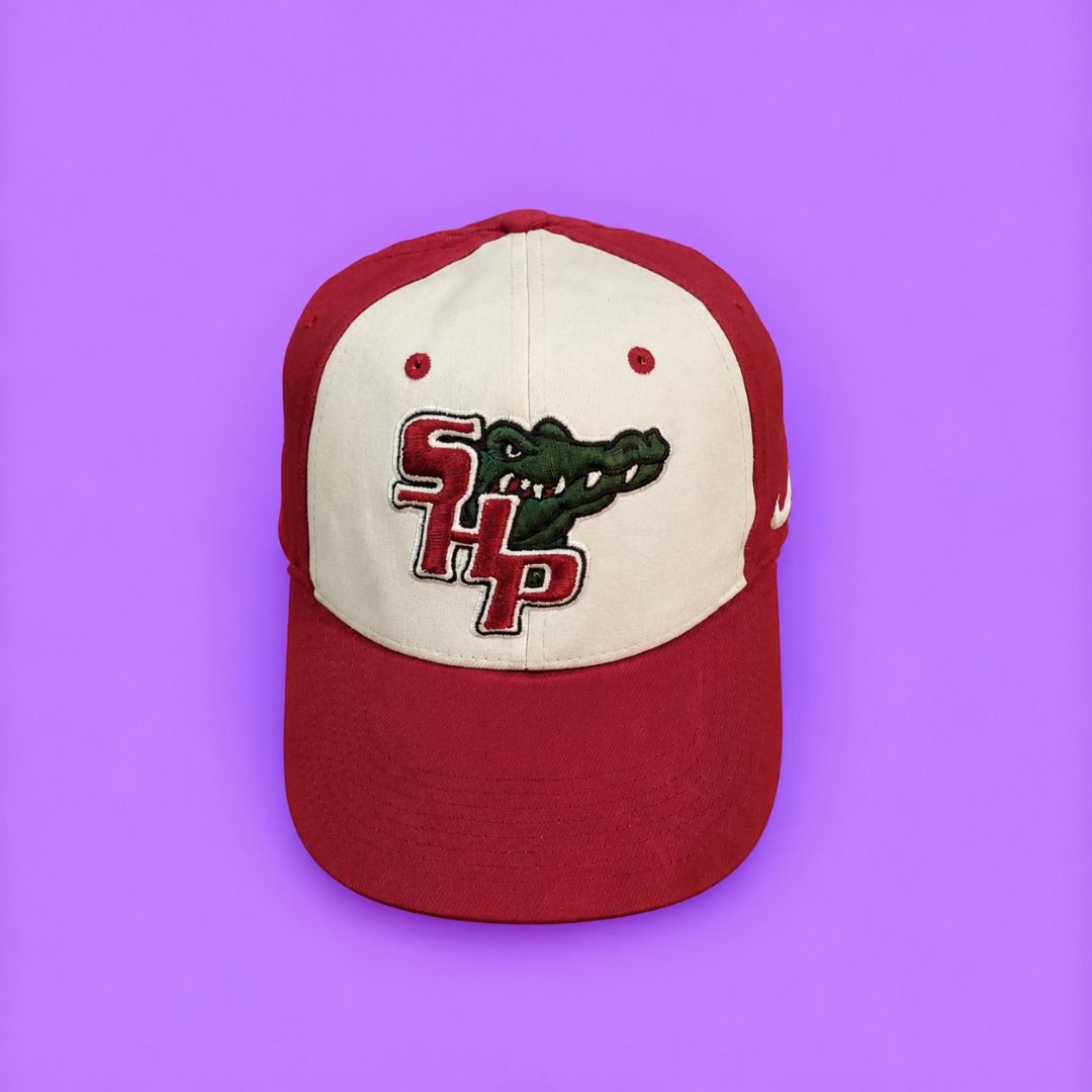 Nike Legacy91 Dri-Fit Gators Hat (Category: Caps & Hats) located in Cebu City. Submitted by thrift.thriftly (Listing ID 1465003293, Image 1). Description: condition: excellent issues: minimal sign of use type: fitted - m/l.