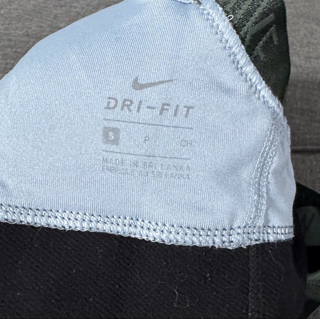 NIKE Light Blue Cross-Strap Bra Top size small (Category: Activewear) located in General Santos City (Dadiangas). Submitted by curatedstuffs101 (Listing ID 1465056637, Image 3). Description: Like new No flaws Color rate:10/10 Size:small on tag Low ballers will not be entertained .