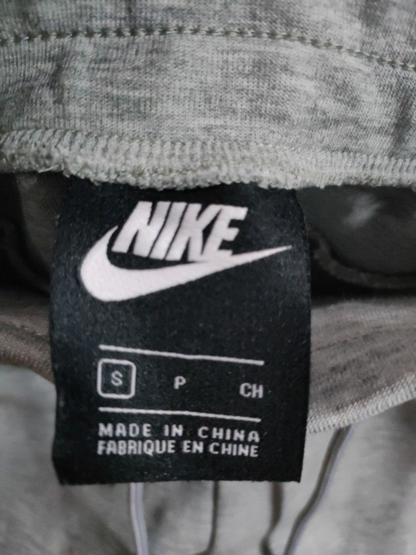 Nike Pants (Category: Joggers) located in Taguig. Submitted by fundraising_for_althon (Listing ID 1464982114, Image 3). Description: .