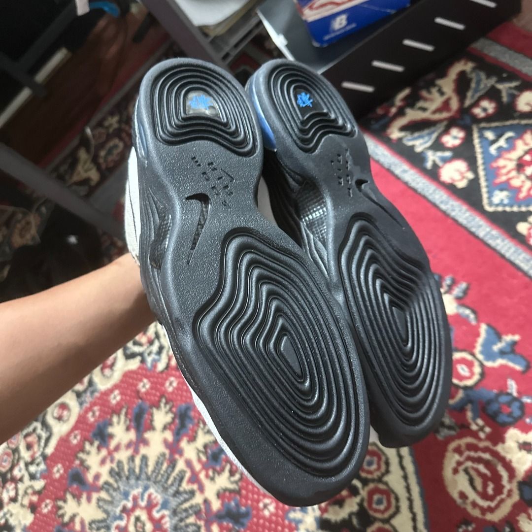 Nike Penny x Stussy (Category: Sneakers) located in Caloocan City. Submitted by pulito.streetwear (Listing ID 1465115202, Image 3). Description: Nike Penny x Stussy size 9.5/27.5cm excellent condition.