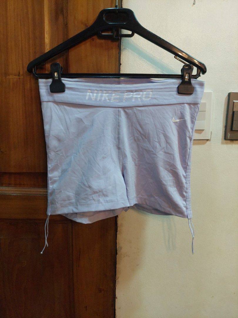 NIKE PRO META 3" SHORTS (Category: Activewear) located in San Pedro. Submitted by cyanide.slug.cat (Listing ID 1465068104, Image 2). Description: medium 30-34" waist 13" length.