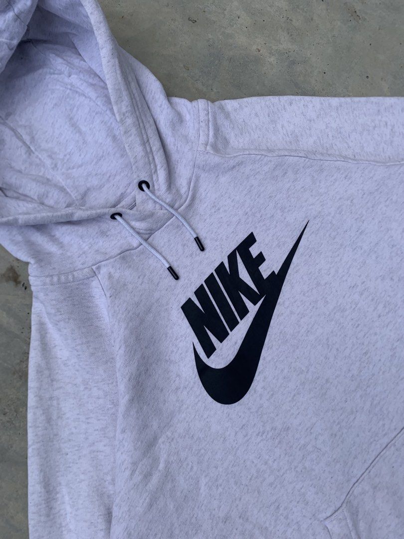 NIKE PULL OVER HOODIE🔥 (Category: Hoodies) located in Manila. Submitted by cernalronj17593 (Listing ID 1465038928, Image 3). Description: NIKE SPORTSWEAR ESSENTIAL PULLOVER HOODIE🔥 (AUTHENTIC)🔥 599+SF‼️ W:23 L:25 (LARGE) EXCELLENT CONDI🔥 COLOR RATE:10/10 HONESTLY ISSUE:NONE❌.