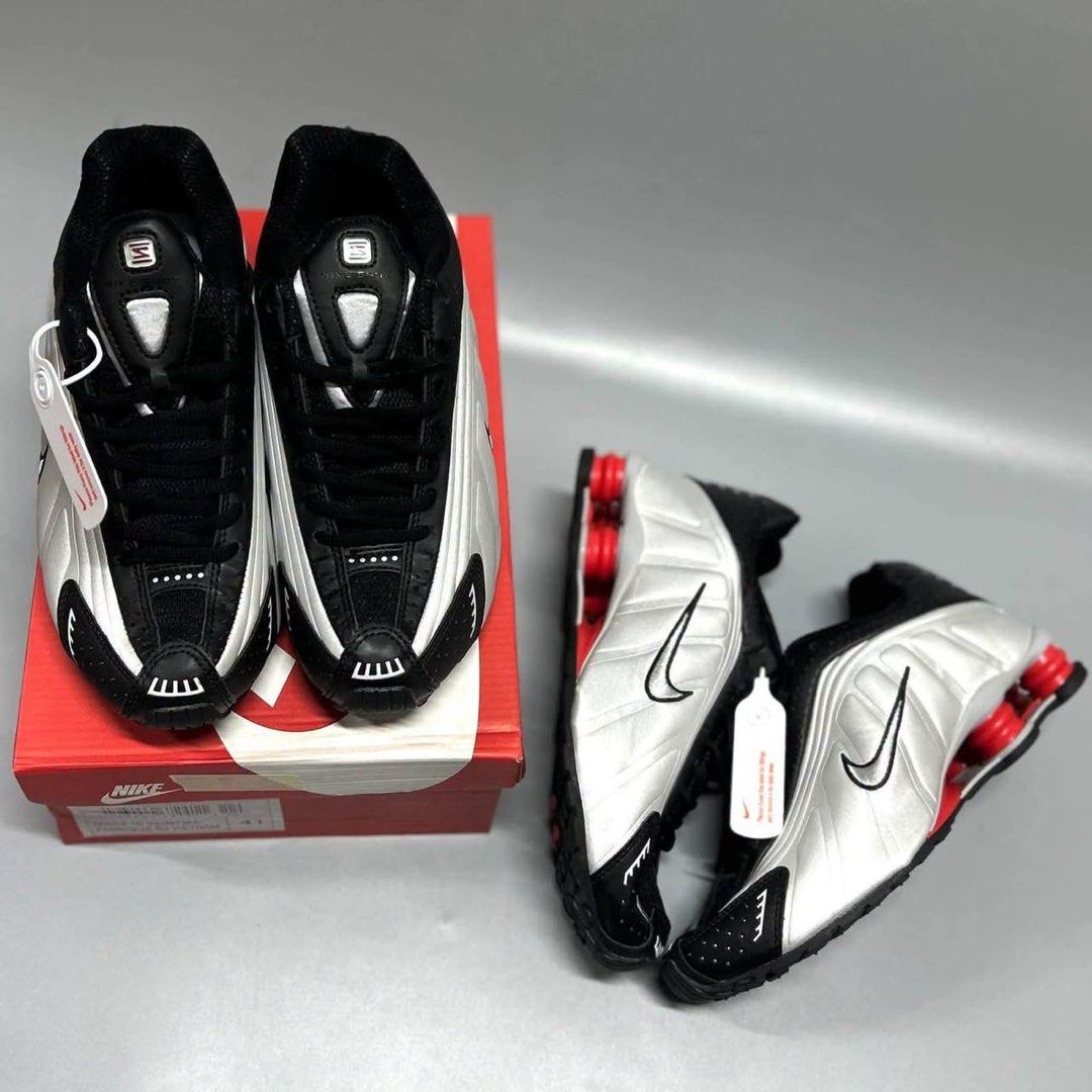 Nike Shok R4 (Category: Sneakers) located in Manila. Submitted by magicmike08 (Listing ID 1465013117, Image 3). Description: New stocks 💖 • sizes - (euro based) men: 41/42/43/44/45 📩 DM to order .