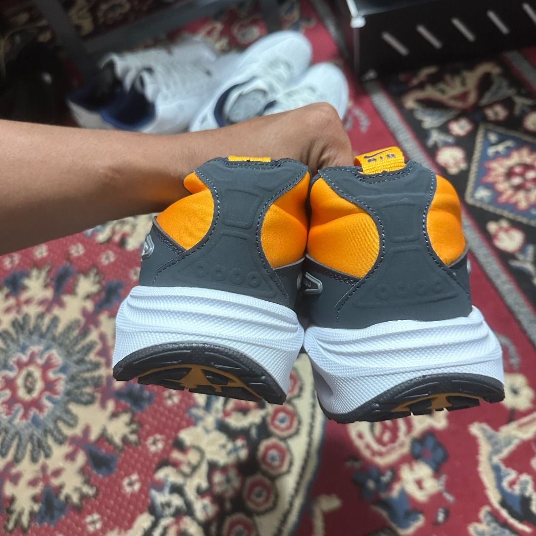 Nike SNDR (Category: Sneakers) located in Caloocan City. Submitted by pulito.streetwear (Listing ID 1465114750, Image 3). Description: Nike SNDR size 10/28cm bnew .