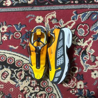 (Category: ) located in . Submitted by pulito.streetwear (Listing ID 1465114750, Image 1). Description: .