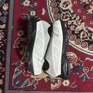 (Category: ) located in . Submitted by pulito.streetwear (Listing ID 1465115897, Image 1). Description: .
