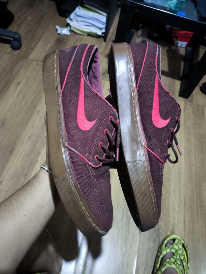 Nike stefan janoski (Category: Casual Shoes) located in Manila. Submitted by sargmaverick (Listing ID 1465078738, Image 2). Description: us 11.5 tinry ata kulayan ng previous owner.
