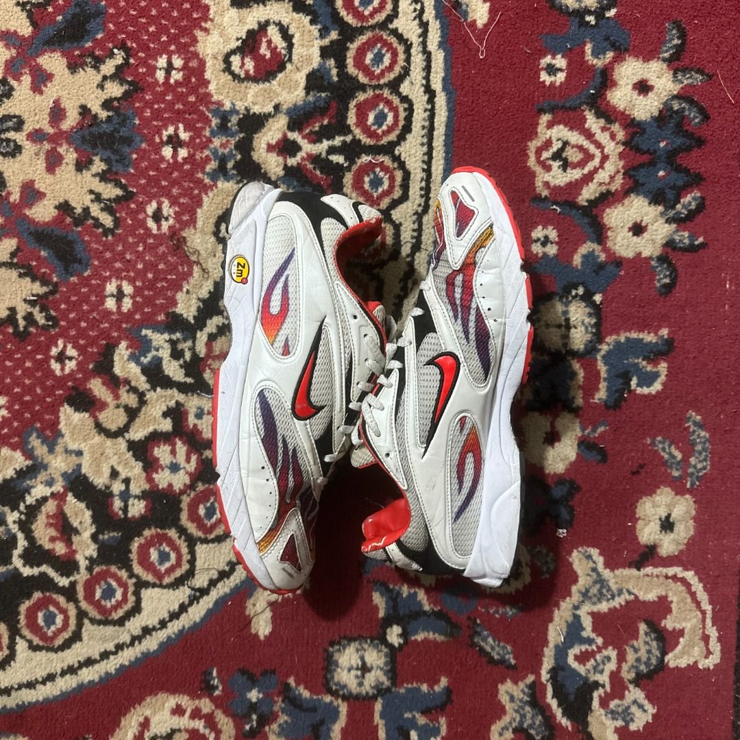 nike supreme (Category: Sneakers) located in Caloocan City. Submitted by pulito.streetwear (Listing ID 1465112887, Image 1). Description: nike supreme size 8.5 used .