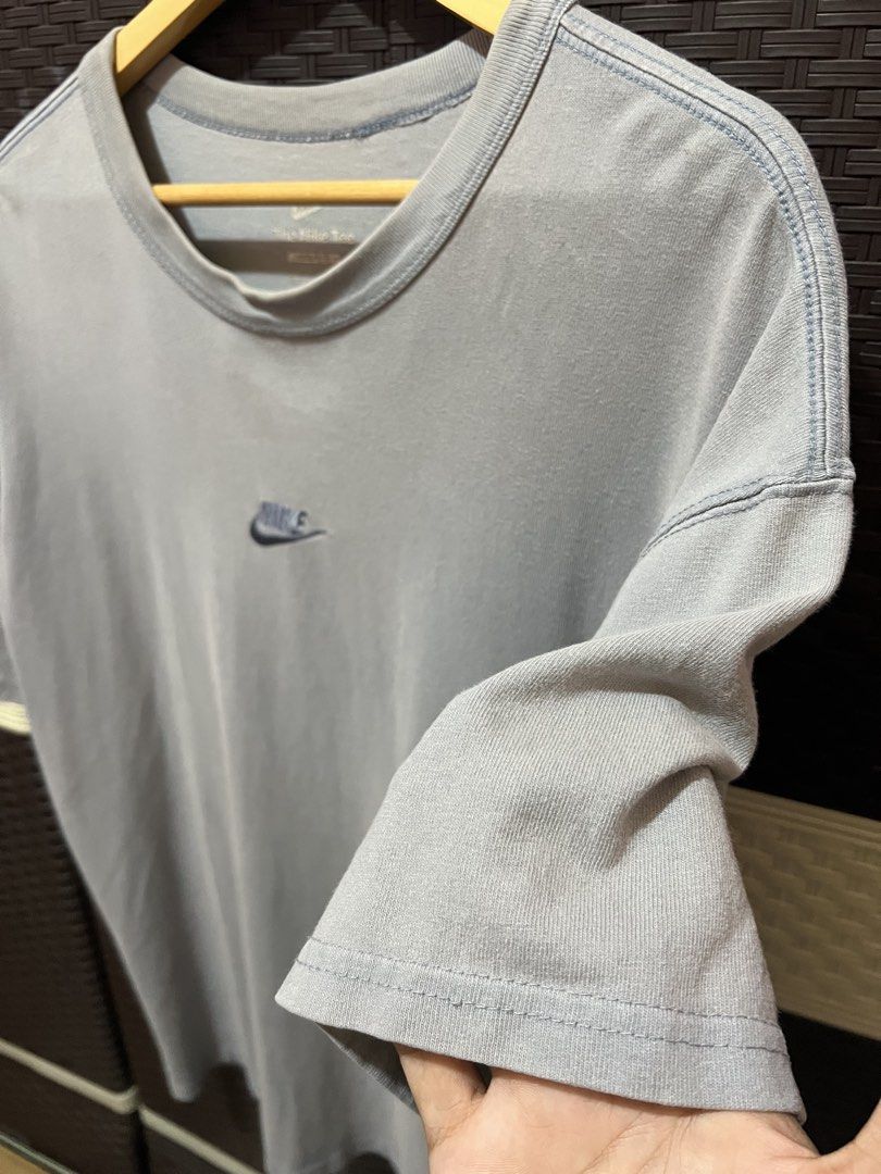 Nike Tshirt (Category: Tshirts & Polo Shirts ) located in Manticao. Submitted by flipwithdave (Listing ID 1465092868, Image 3). Description: GOOD CONDITION✅ COLOR 10/10✅ WITH TAGS ✅ Dimes: L28 W23 PRICE:📩 PM na mga bossing📍‼️ IG: flip_with_dave FB: Flip With Dave Carousell: Flip with dave LOCATION: MINDANAO MOP: GCASH 📲 COURIER: J&T🚚 Pay first before delivery 📱 Strictly no cancelation ‼️ No refunds/ returns of items‼️ #flipwithdave #outfit #