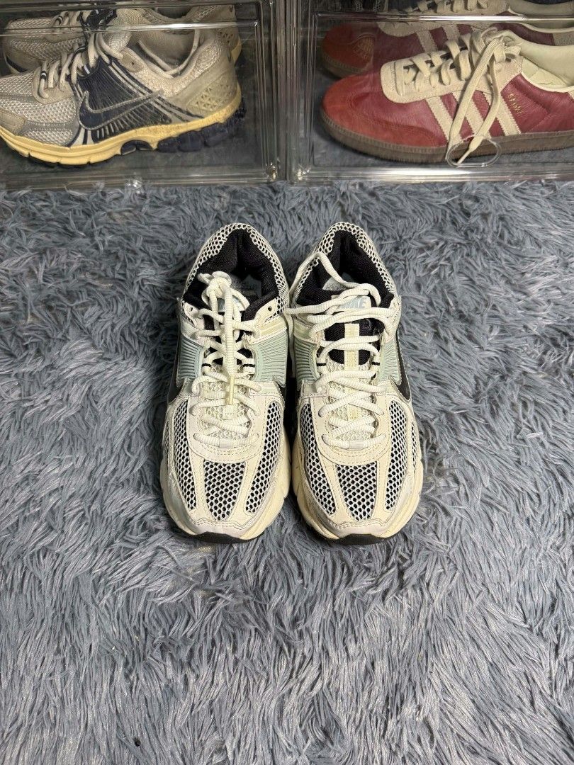 NIKE VOMERO 5 "LIGHT ARMORY BLUE" (Category: Sneakers) located in Candelaria. Submitted by worn_gallerie (Listing ID 1465156138, Image 3). Description: NIKE VOMERO 5 SIZE 6 WOMENS EXCELLENT CONDITION PAIR ONLY ₱2,899.