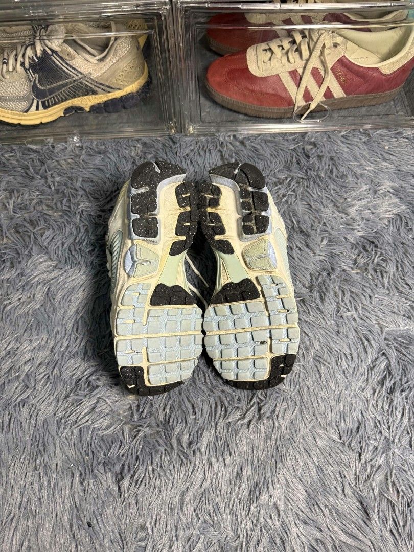 NIKE VOMERO 5 "LIGHT ARMORY BLUE" (Category: Sneakers) located in Candelaria. Submitted by worn_gallerie (Listing ID 1465156138, Image 2). Description: NIKE VOMERO 5 SIZE 6 WOMENS EXCELLENT CONDITION PAIR ONLY ₱2,899.