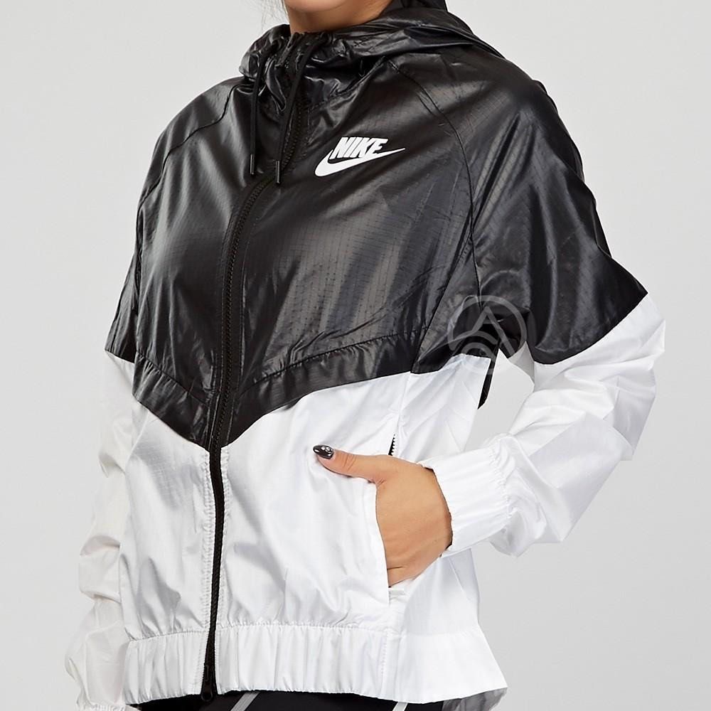 NIKE WINDRUNNER JACKET (Category: Coats, Jackets and Outerwear) located in Manila. Submitted by dailystrategythrift (Listing ID 1465019780, Image 1). Description: WTS ‼️ NIKE WINDRUNNER JACKET SIZE LARGE ON TAG WIDTH - 20 LENGTH - 27 EXCELLENT CONDITION💯❤️ PRICE - 📩 LOCATION LASPIÑAS CITY 📍📍 DM FOR PURCHASE 📩📩.
