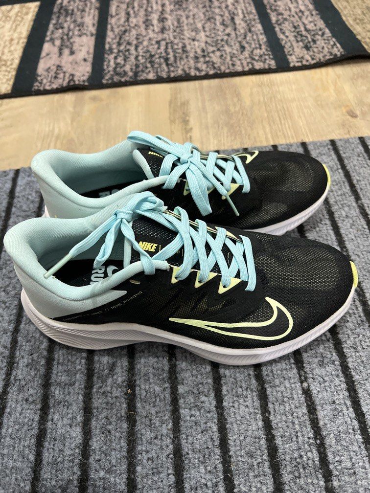 NIKE WOMENS QUEST 3 RUNNING SHOES (Category: Sneakers) located in Manila. Submitted by cjtin27 (Listing ID 1465076712, Image 2). Description: Size 7 Black Original No box, no issues, need lang linisan Rfs: declutter.