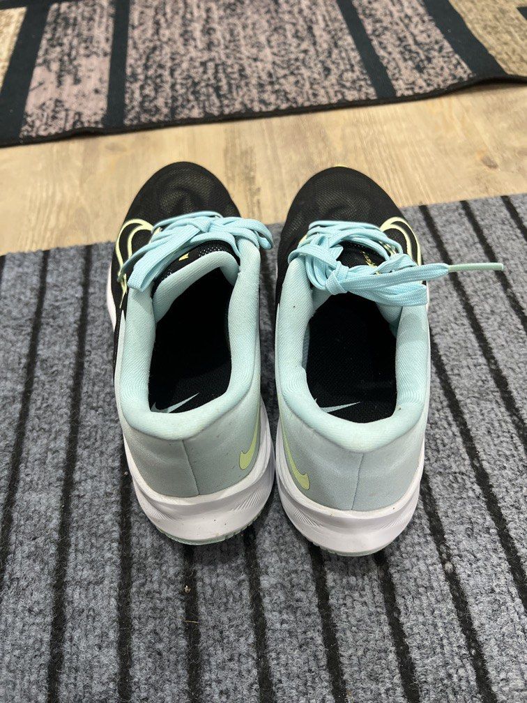 NIKE WOMENS QUEST 3 RUNNING SHOES (Category: Sneakers) located in Manila. Submitted by cjtin27 (Listing ID 1465076712, Image 3). Description: Size 7 Black Original No box, no issues, need lang linisan Rfs: declutter.