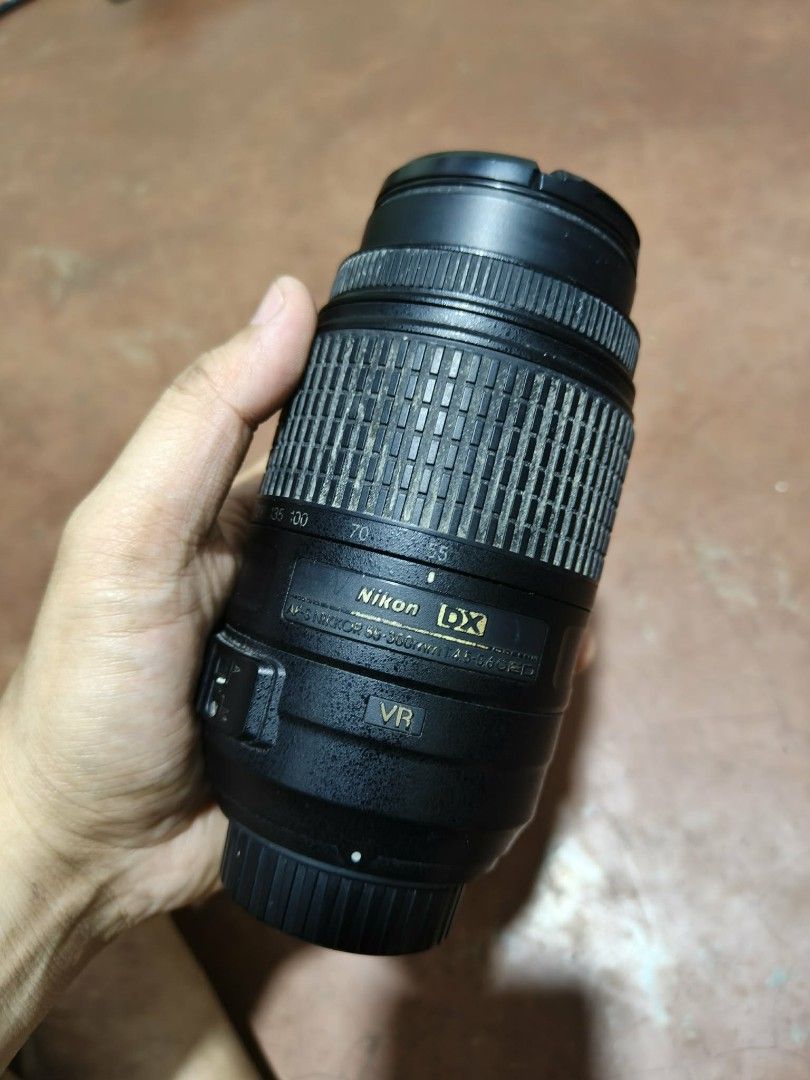 Nikon 55-300mm VR DX (Category: Lens & Kits) located in Caloocan City. Submitted by mr.carlo_dslr_laptop (Listing ID 1465051016, Image 1). Description: Nikon 55-300mm VR Telephoto Lens Af-S mount F mount 5,000 only Rush My fungus lang sa glass Di naman sya nakaka Labo Blur ng image Goods po performance at Outputs Fadings sa Logos and Lettering markings 5k Cash Pick Up Monumento Caloocan 5k Working Autofocus Working Manualfocus Working VR stabiliz