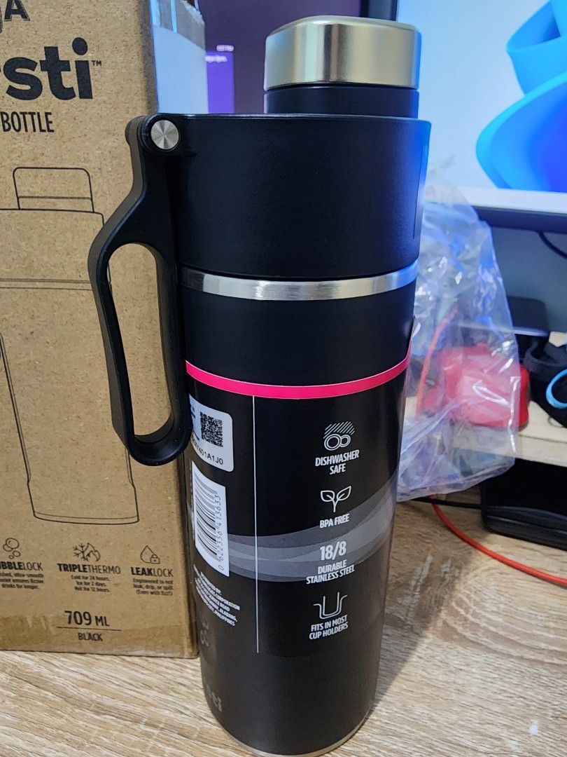 Ninja Thirsti Travel Bottle Black 709ml Black (Category: Water Bottles & Tumblers) located in Las Pinas. Submitted by jojames223.1 (Listing ID 1465071021, Image 3). Description: Ninja Thirsti Travel Bottle 709ml Black Good for carbonated drinks Brandnew (inopen lang to check box) Price: 2100 (nego) Las Piñas or Imus area.