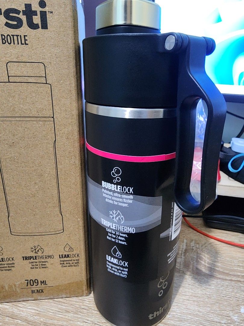 Ninja Thirsti Travel Bottle Black 709ml Black (Category: Water Bottles & Tumblers) located in Las Pinas. Submitted by jojames223.1 (Listing ID 1465071021, Image 2). Description: Ninja Thirsti Travel Bottle 709ml Black Good for carbonated drinks Brandnew (inopen lang to check box) Price: 2100 (nego) Las Piñas or Imus area.