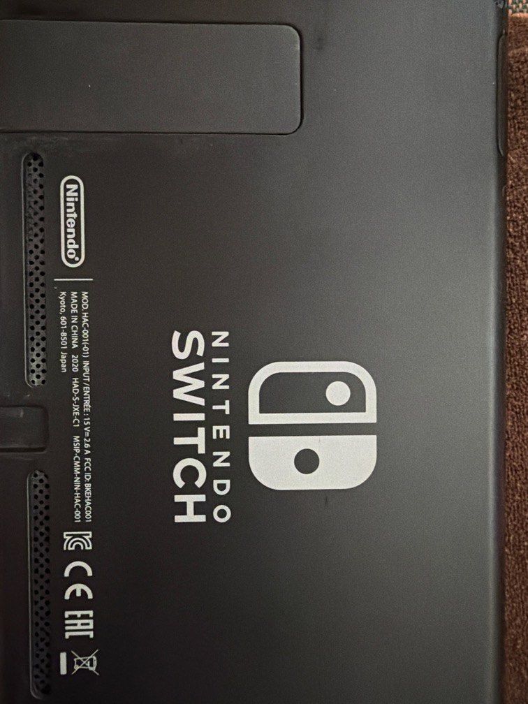 nintendo switch 1 V2 (Category: Nintendo) located in Quezon City. Submitted by viago (Listing ID 1465054885, Image 3). Description: NINTENDO SWITCH 1 V2 WITH GAME CONSOLE, CHARGER WITH MEMORY CARD CHARGING GRIP COVER AND TEMPERED CARD GAME BAG AMIIBO CARDS .