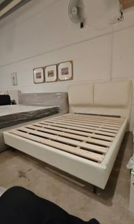 Bedframes, Divans, Bunk Beds and Daybeds Item koleksi 1