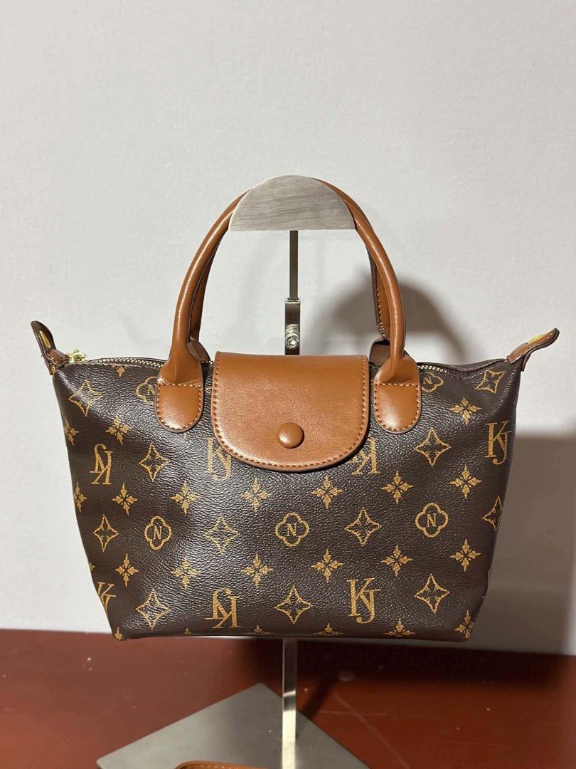 OFFICE BAG (Category: Cross-body Bags) located in Manila. Submitted by businesspform (Listing ID 1465111511, Image 3). Description: ⭐️ payment first (pre order) ⭐️ visit our page @getblstd.ph on IG for proof of legitimacy & other available items. .
