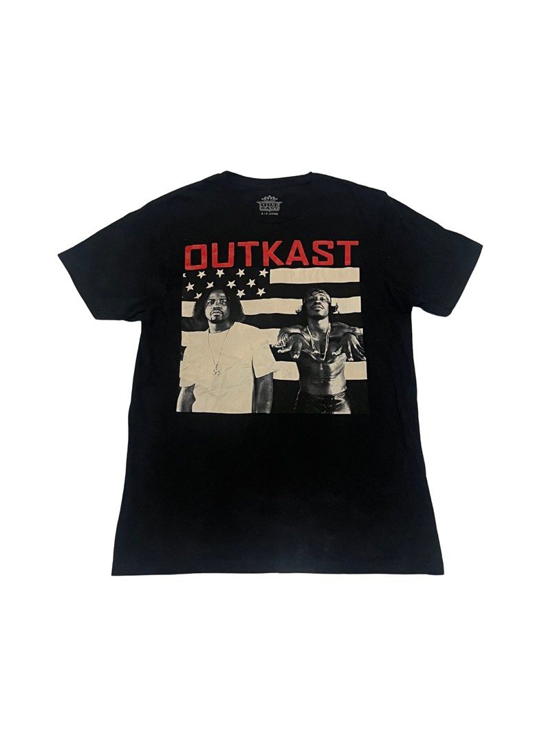 Official Outkast Graphic Tee (Category: Tshirts & Polo Shirts ) located in Las Pinas. Submitted by 5.1.5kurono (Listing ID 1465148324, Image 1). Description: Available ✅ Official Outkast Tee ₱400 • width: 18 • length: 26 Issue: • none 📍 las piñas, ph • j&t / lalamove 📦 • sf shouldered by buyer • gcash only 💸 (payment first) color may vary due to lighting all items are thrifted please manage your expectations.