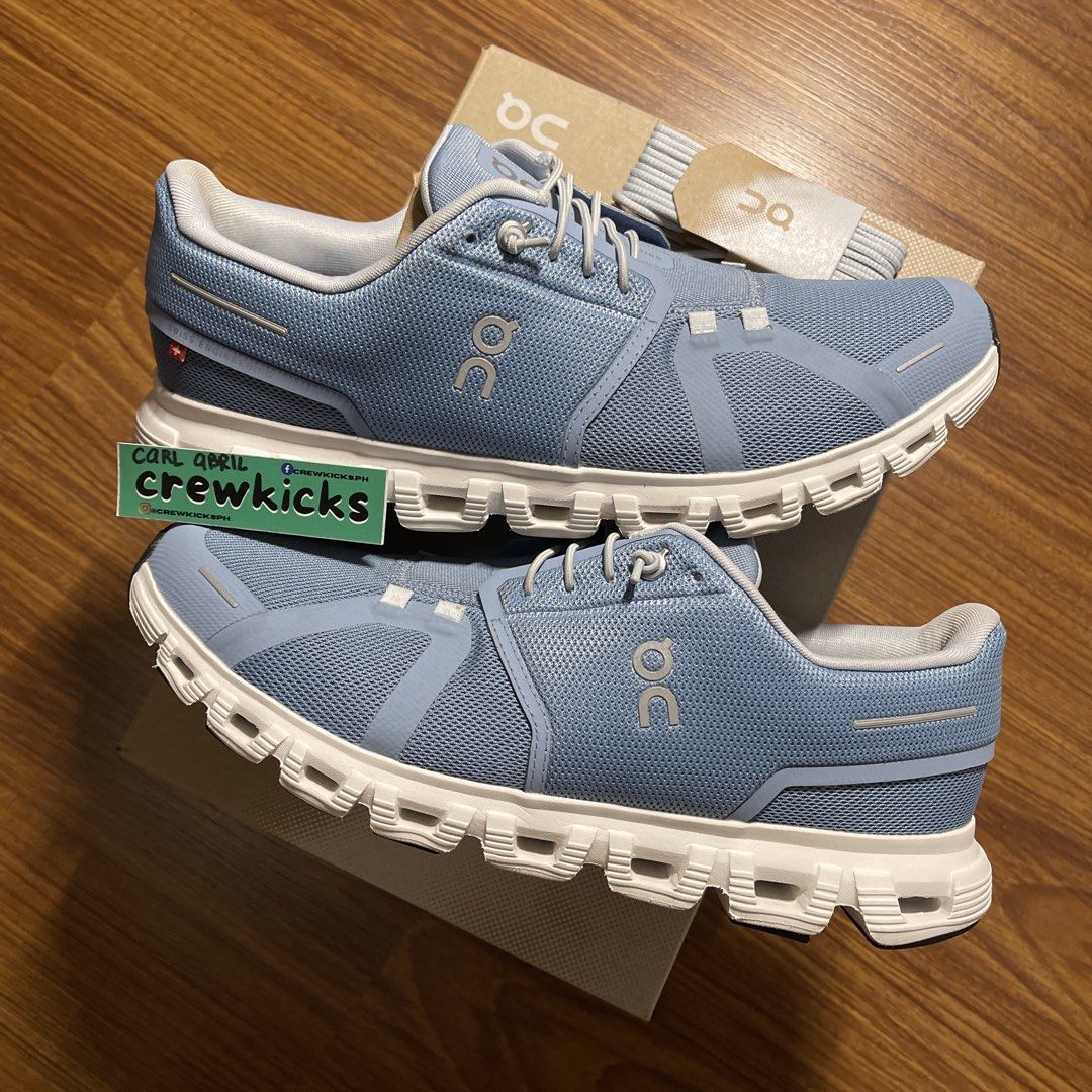 On Cloud 6 'Chambray / White' (Category: Sneakers) located in Pasig City. Submitted by crewkicks.ph (Listing ID 1465143102, Image 1). Description: OC6 'Chambray / White' Size 10 US M Used 2x Complete OG ₱ 4,998 ONLY!.