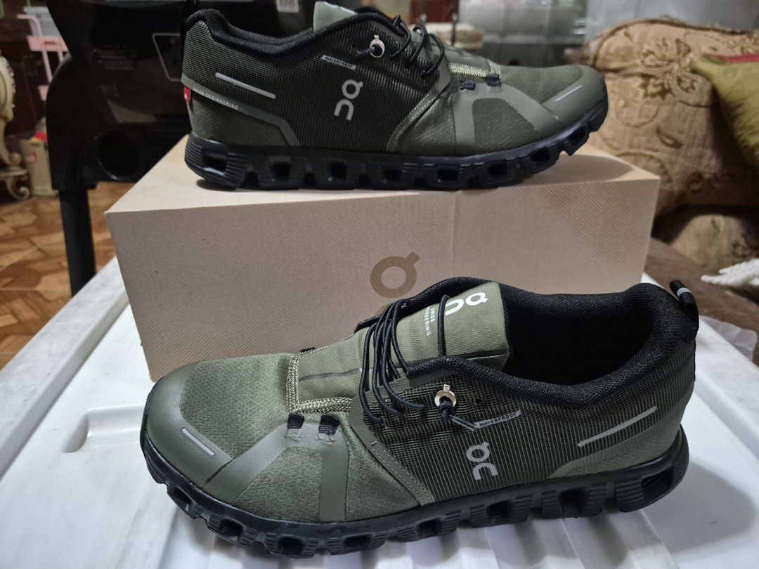 ON Cloud 6 Running Shoes OEM - Olive | Evergreen (Category: Casual Shoes) located in Quezon City. Submitted by prelovedthings830 (Listing ID 1465045233, Image 1). Description: ON Cloud 6 Running Shoes OEM - Olive | Evergreen - Size UK 9 | EU 43 - Selling for Php 2900 Original Price 6950 - Color: Olive | Evergreen - Perfect for all-day comfort - Lightweight and breathable mesh upper - Responsive cushioning - Ideal for daily runs or walks - Shipped