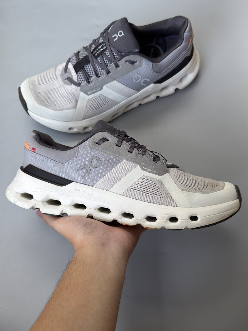 ON CLOUDRUNNER 2 (Category: Sneakers) located in Legazpi City. Submitted by mr.solelution (Listing ID 1465053768, Image 1). Description: • ON CLOUDRUNNER 2 ( men ) • SIZE: 10.5us / 44.5euro / 28.5cm • EXCELLENT CONDITION • MINOR DRAGS, FIX SOCKLINE & MINOR MESH SCUFF LOCATION: LEGAZPI ALBAY BICOL📍 PLUS SHIPPING FEE 💵.