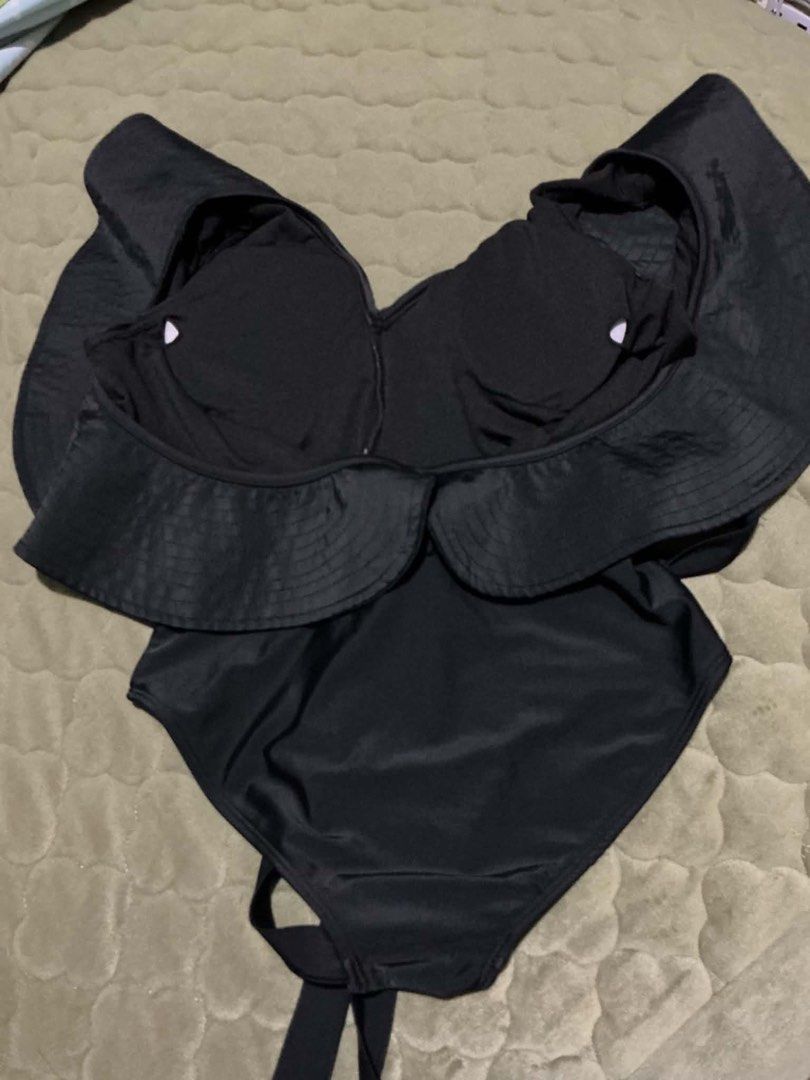 One piece ruffled swimsuit small (Category: Activewear) located in Angeles City. Submitted by ritenianstuff (Listing ID 1465007437, Image 2). Description: From Korea brandnew without tag Small to semi medium check measurements nlng po Add sf 74 Gcash payment.