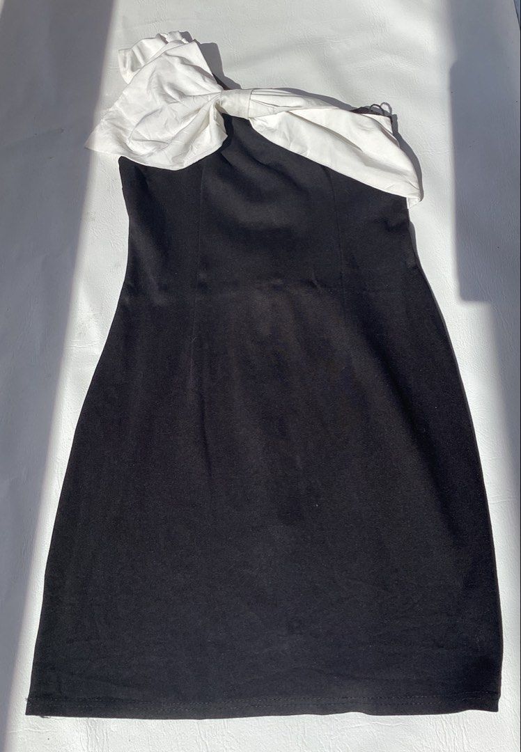 One sided Strap Ribbon Mini Dress (Category: Dresses) located in Pasig City. Submitted by wear_she_goes (Listing ID 1465034484, Image 3). Description: .