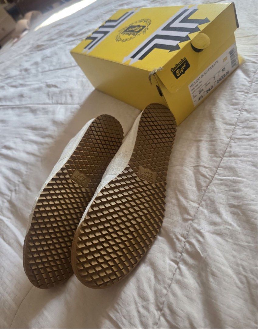 Onitsuka Tiger Mexico 66 SD Paraty Ivory (Category: Sneakers) located in Paranaque City. Submitted by max1111111 (Listing ID 1465031386, Image 2). Description: brand new, never been used, missing tag lang rfs wrong size. .