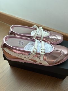 (Category: ) located in . Submitted by ZazaZPreLoved (Listing ID 1464969290, Image 1). Description: .