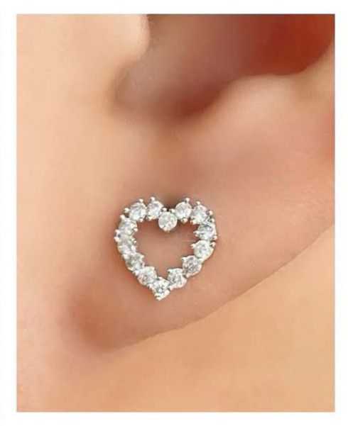 Open heart diamond stud (Category: Earrings) located in Malolos. Submitted by keenhorse_ef38ab (Listing ID 1465071676, Image 1). Description: .40carat diamond 18karat gold COD/COP VIA LBC NO MEETUP 1,000 downpayment required.